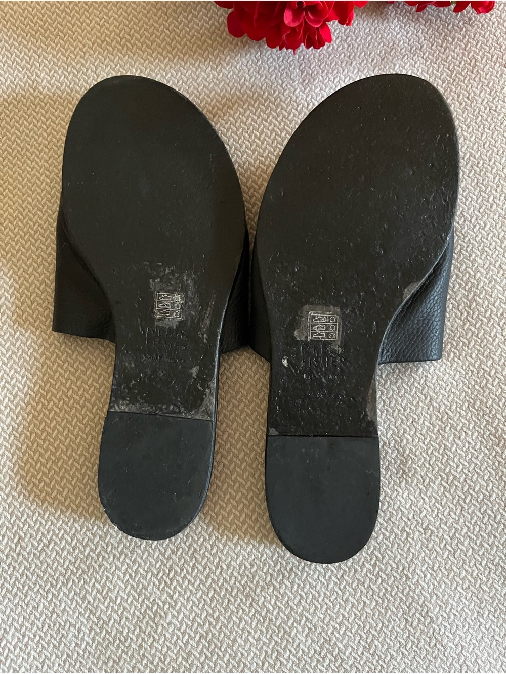 Eileen Fisher Edge Black Leather Slip On Sandals Size 9.5 - Picture 6 of 6
